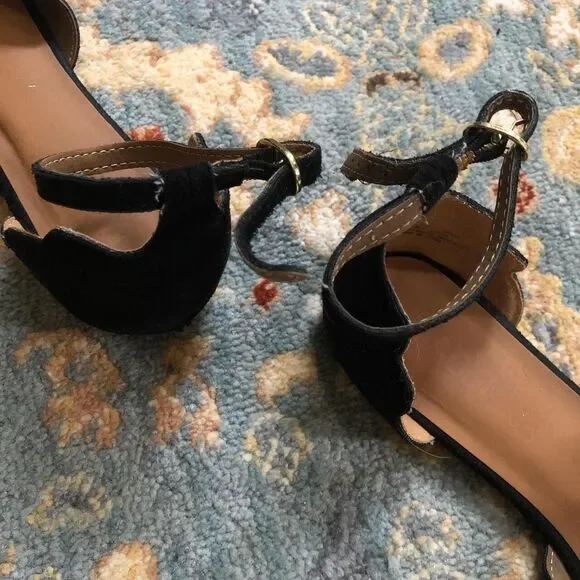 Madeline Women's Black Sandals - Picture 3 of 4